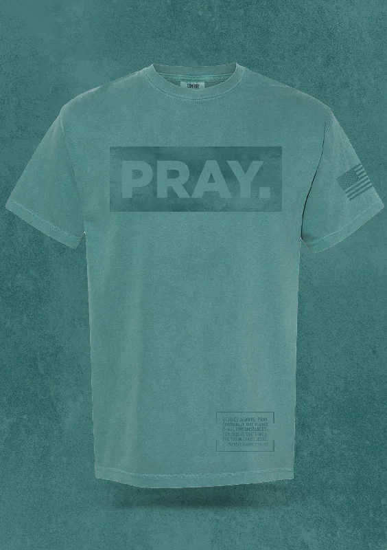 Vintage PRAY. T-Shirt